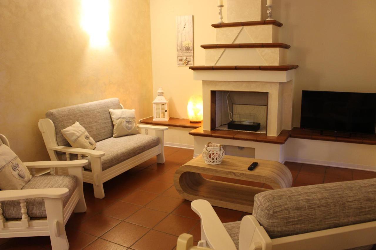 B&B Villa Dei Cigni Reali Carpi Exterior photo